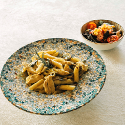 KÖRİ SOSLU TAVUKLU PENNE